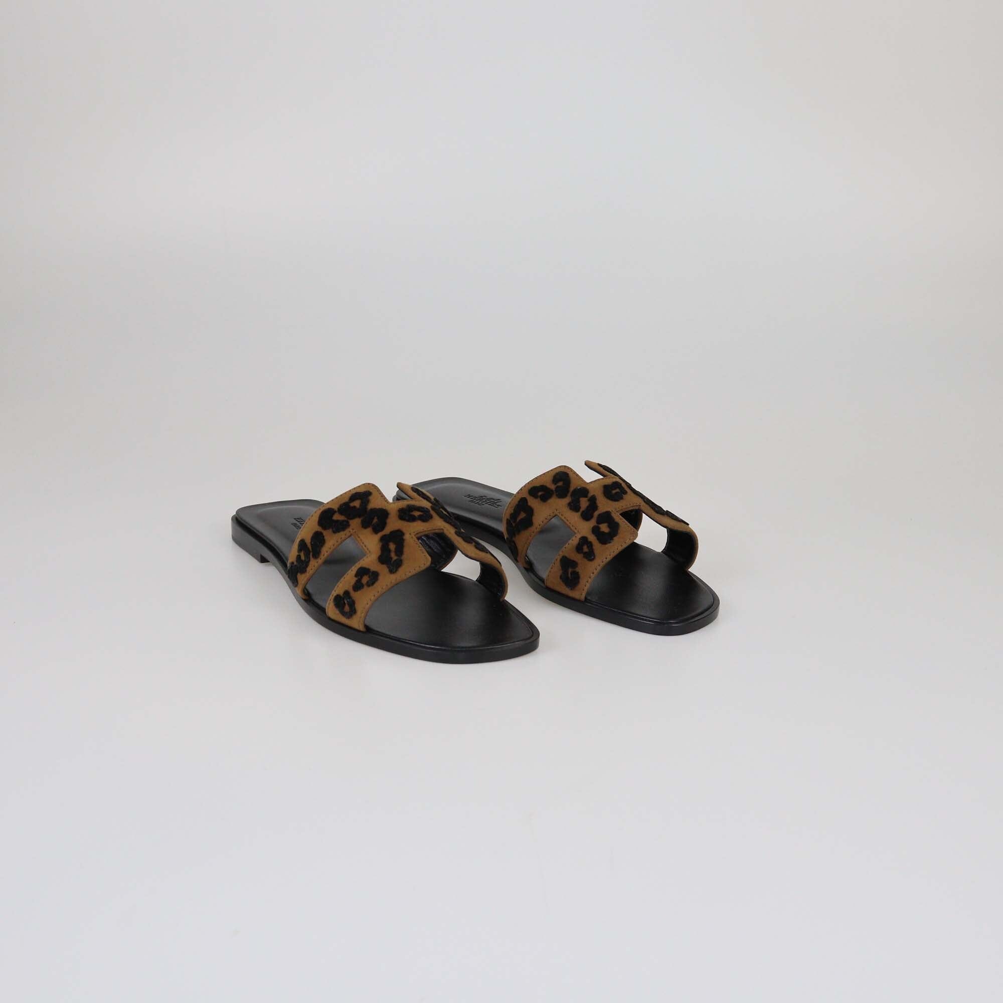 Hermes Brun Fume/Noir Oran Sandals Womens Hermes 