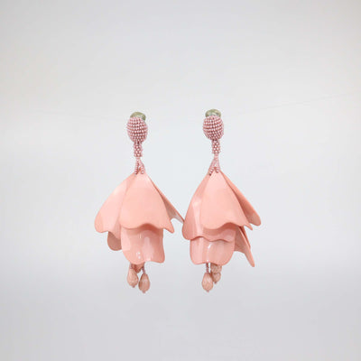 Oscar de la Renta Apricot Acrylic Flower impatiens Drop Clip-On Earrings
