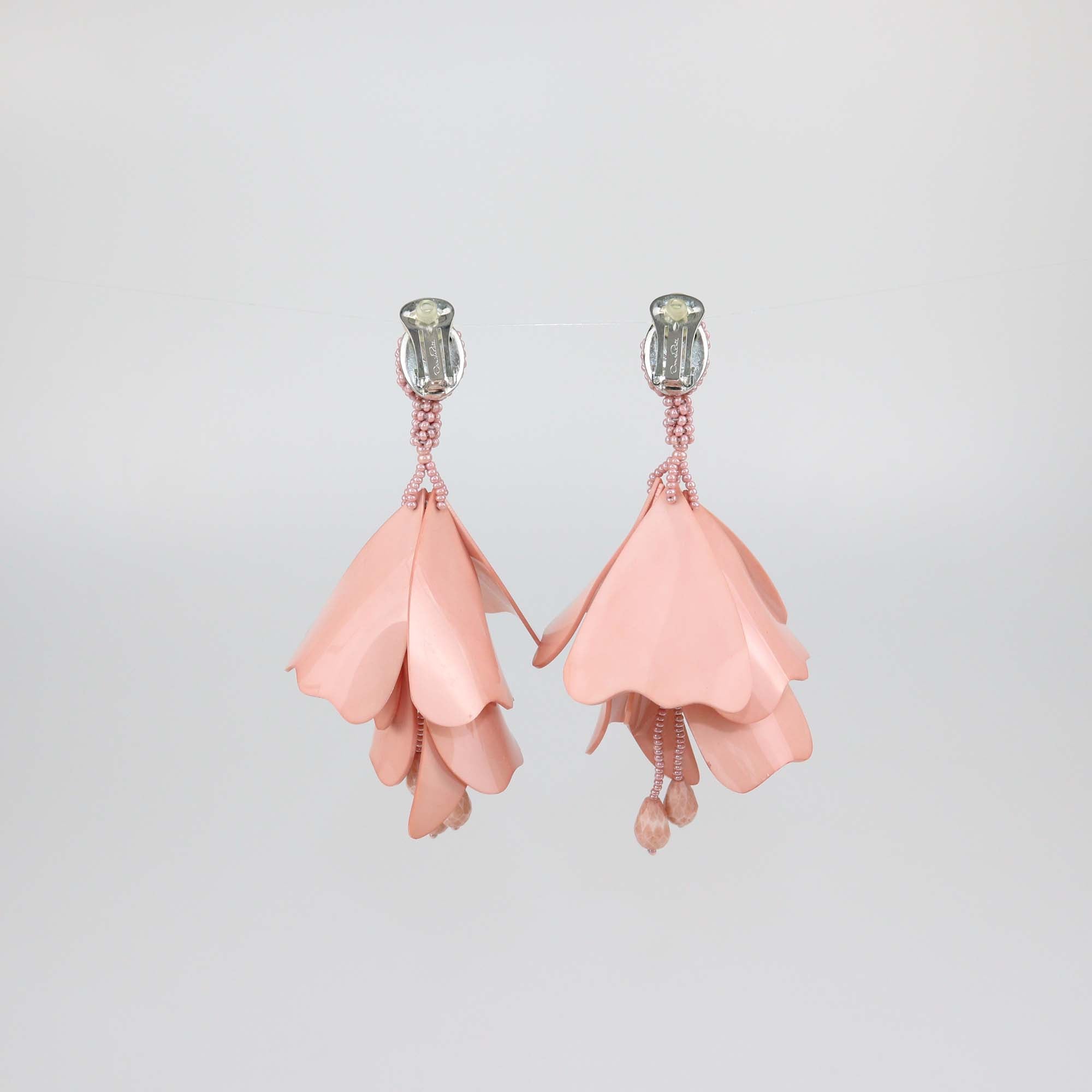 Oscar de la Renta Apricot Acrylic Flower impatiens Drop Clip-On Earrings