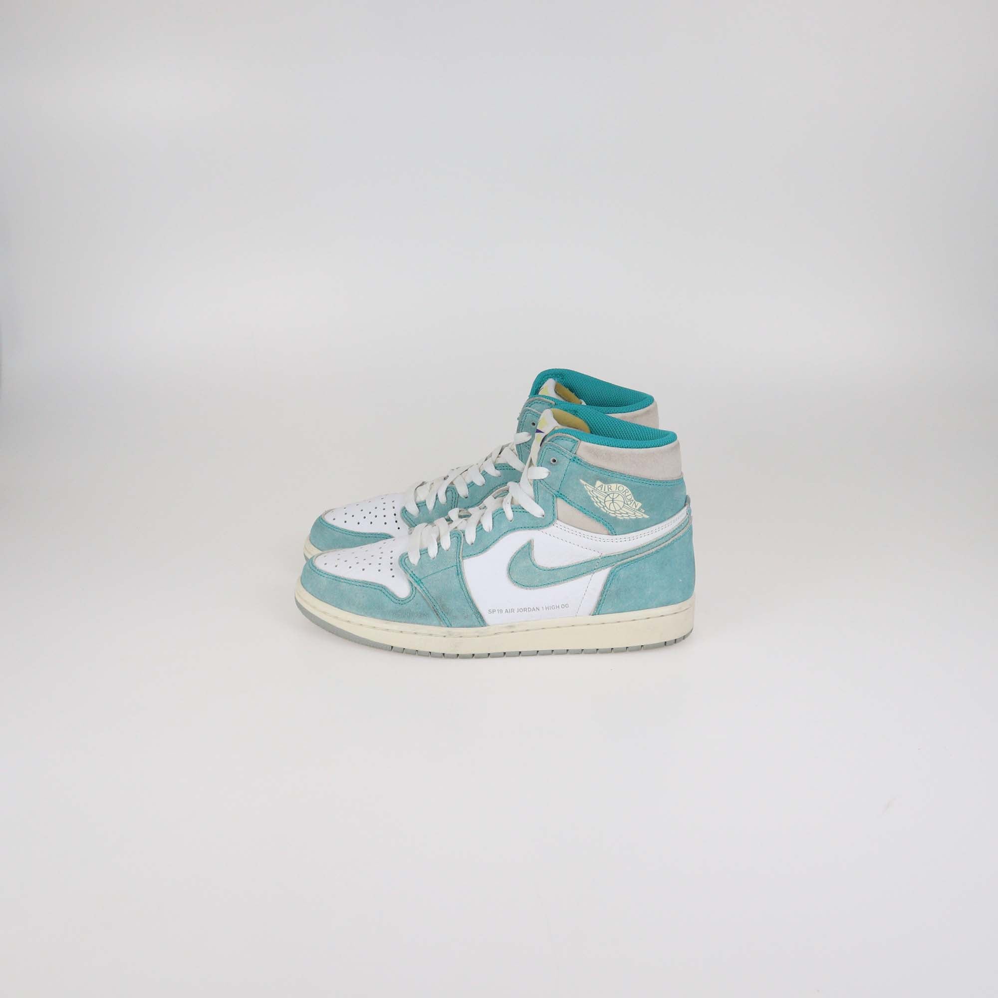 Nike Turbo Green Leather and Suede Air Jordan 1 Retro High OG Sneakers