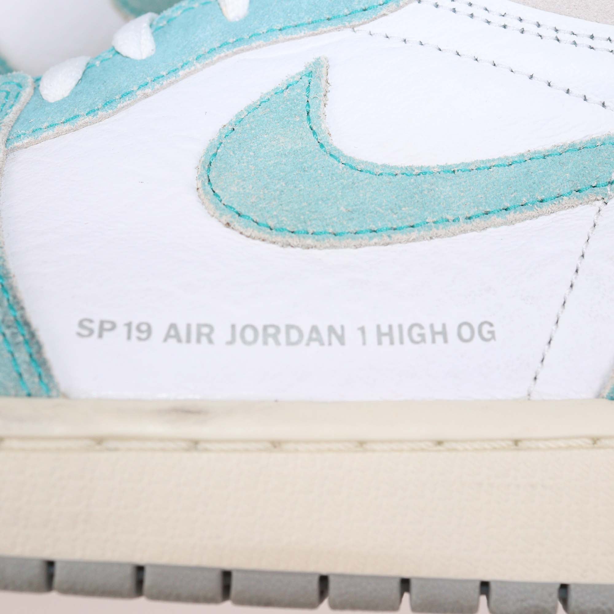 Nike Turbo Green Leather and Suede Air Jordan 1 Retro High OG Sneakers