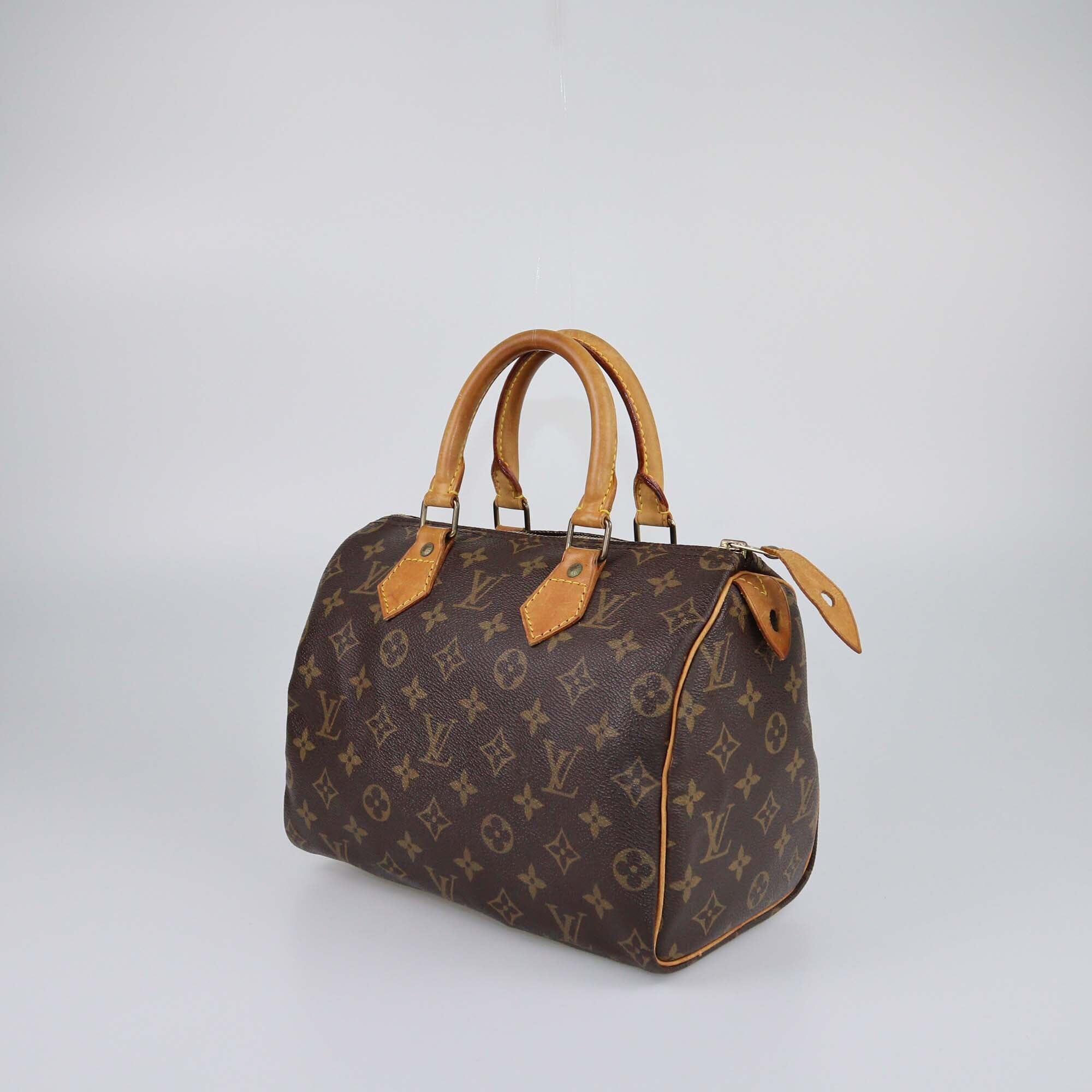 Louis Vuitton Monogram Speedy 25 Womens Louis Vuitton 