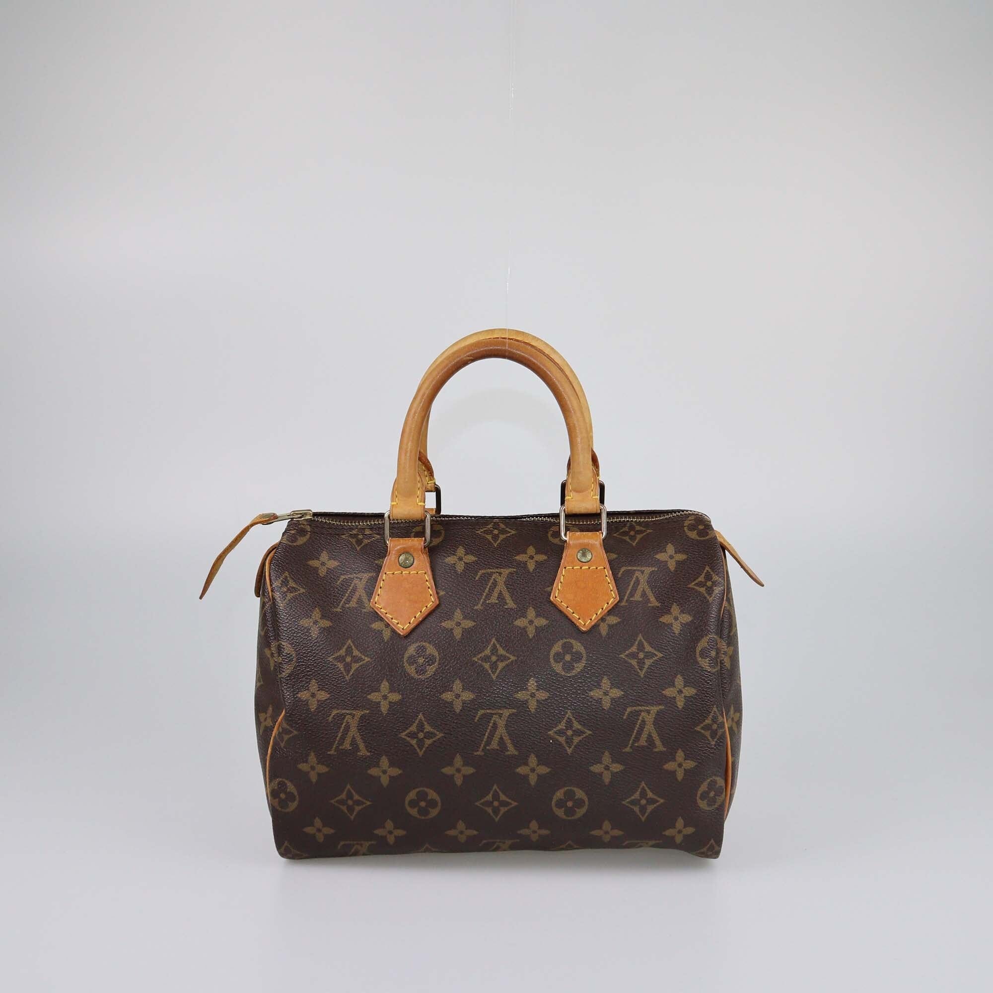 Louis Vuitton Monogram Speedy 25 Womens Louis Vuitton 