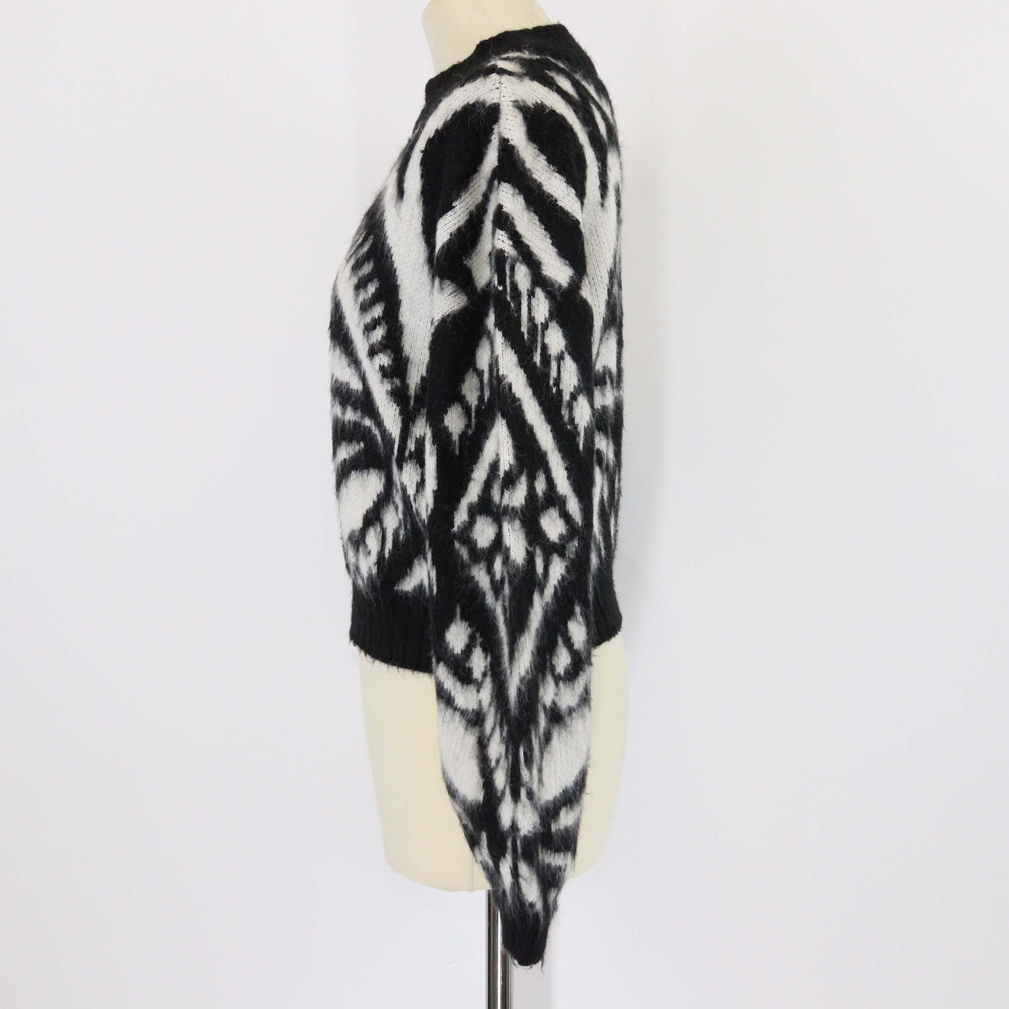Farm Rio Black/White Pineapple Lkat Jacquard Knit Sweater