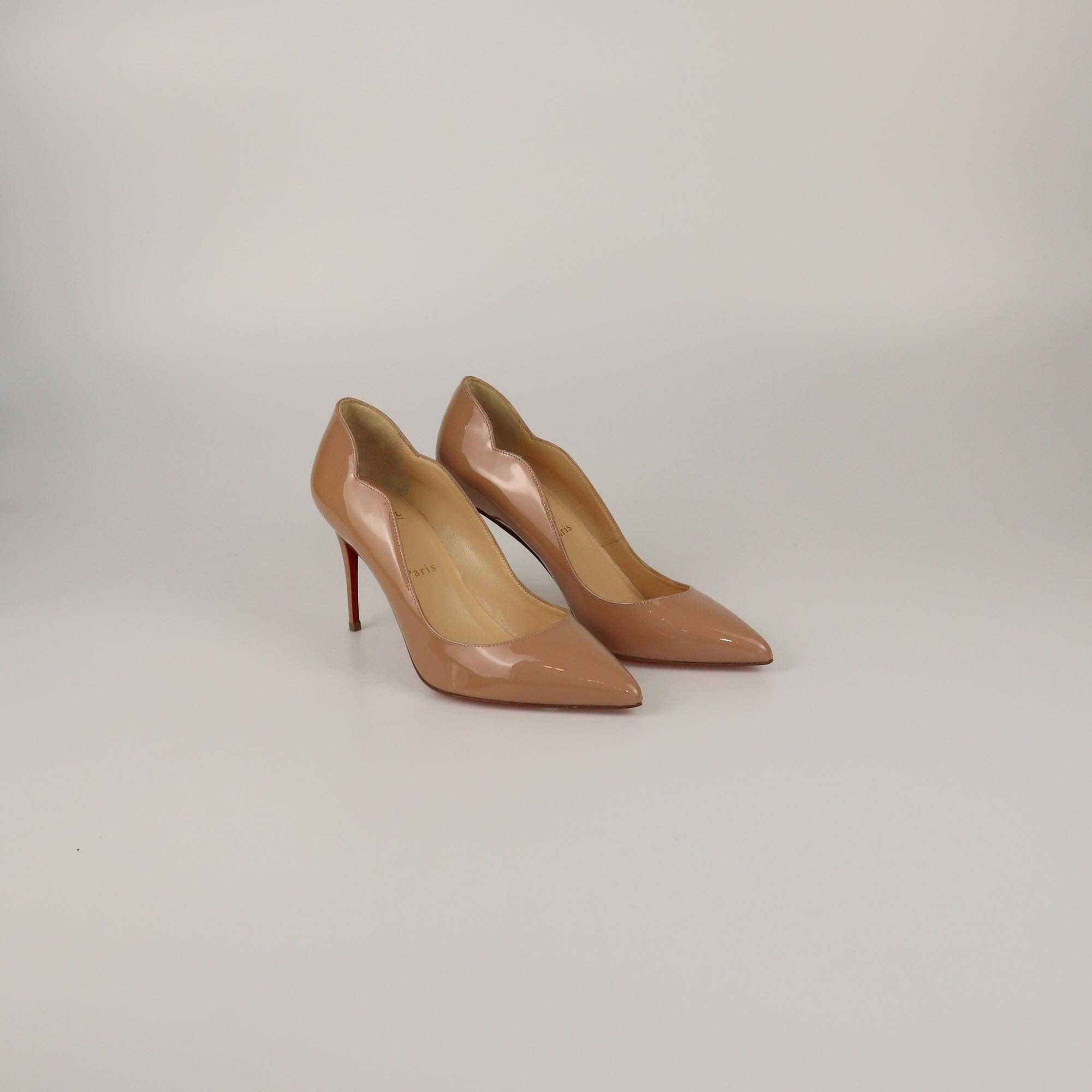 Christian Louboutin Beige Patent Hot Chick Pumps Womens Christian Louboutin 