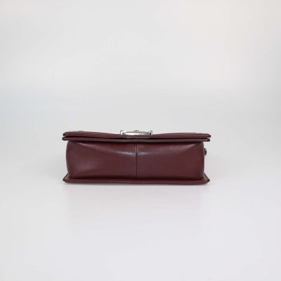 Chanel Burgundy Horizontal Quilt Leather Medium Boy Flap Bag