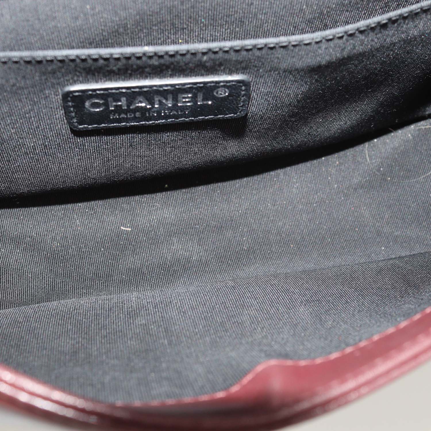 Chanel Burgundy Horizontal Quilt Leather Medium Boy Flap Bag