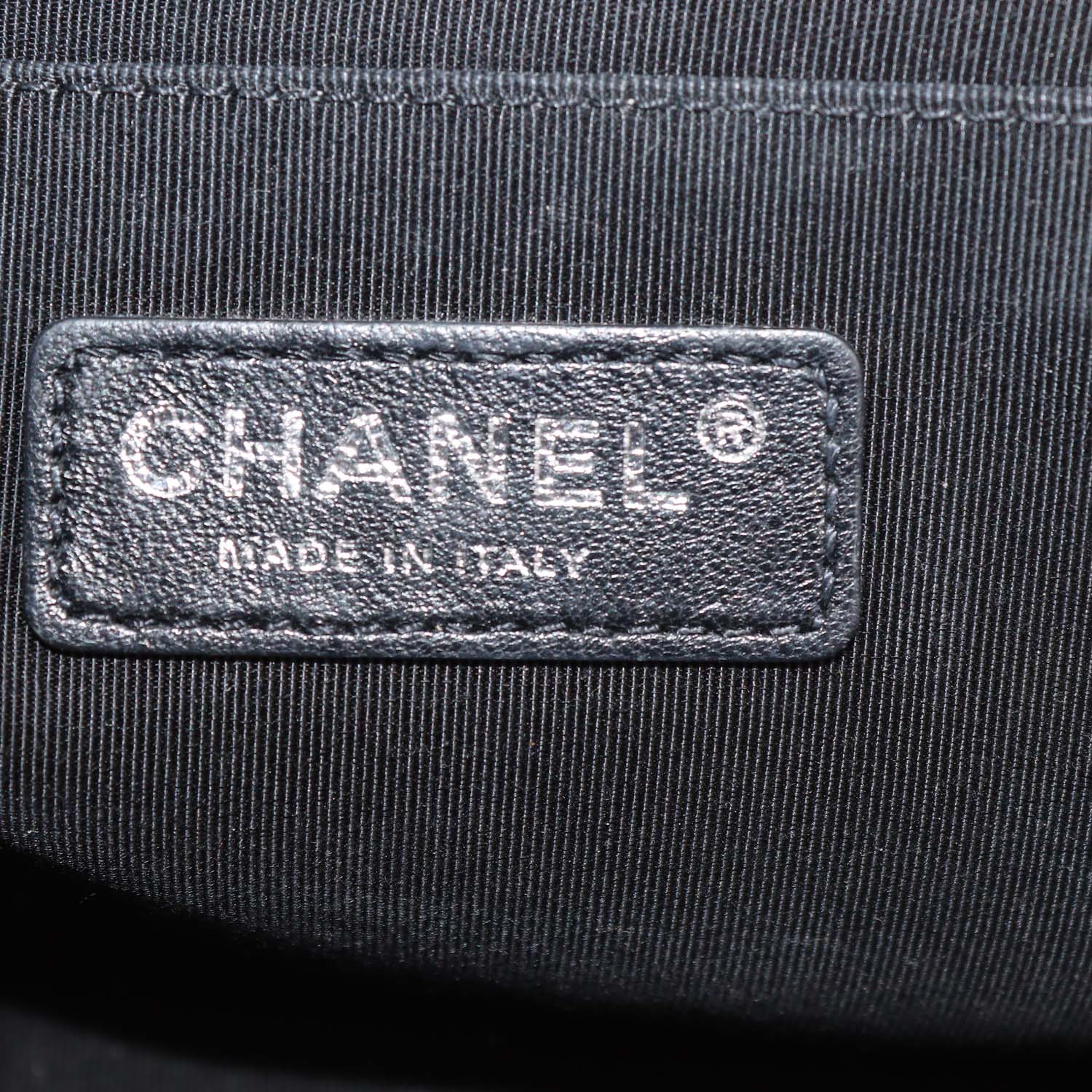 Chanel Burgundy Horizontal Quilt Leather Medium Boy Flap Bag