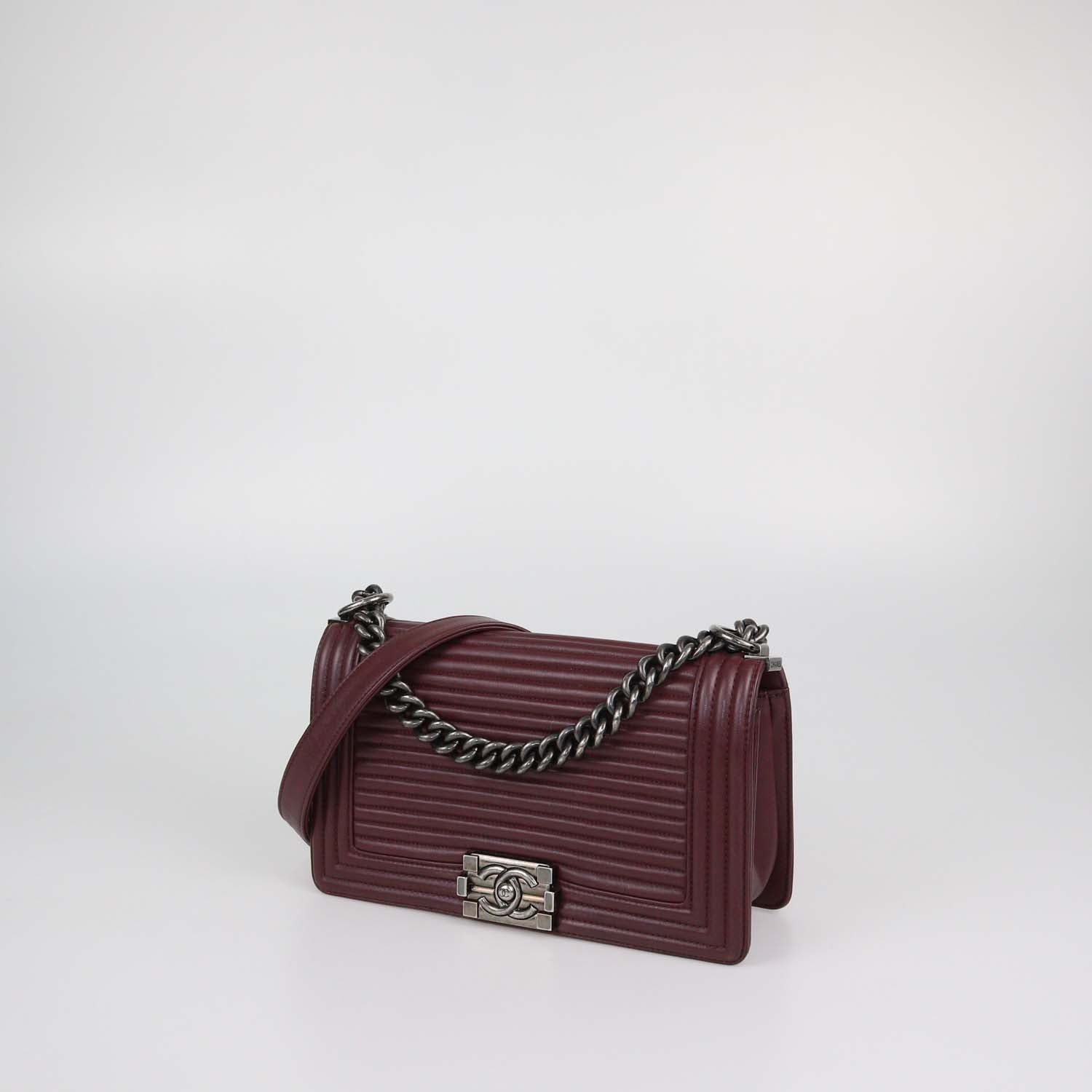 Chanel Burgundy Horizontal Quilt Leather Medium Boy Flap Bag