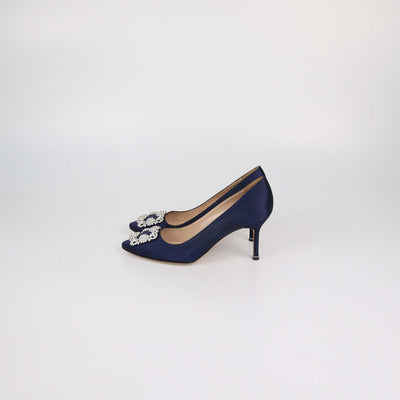 Manolo Blahnik Navy Blue Satin Hangisi Pumps