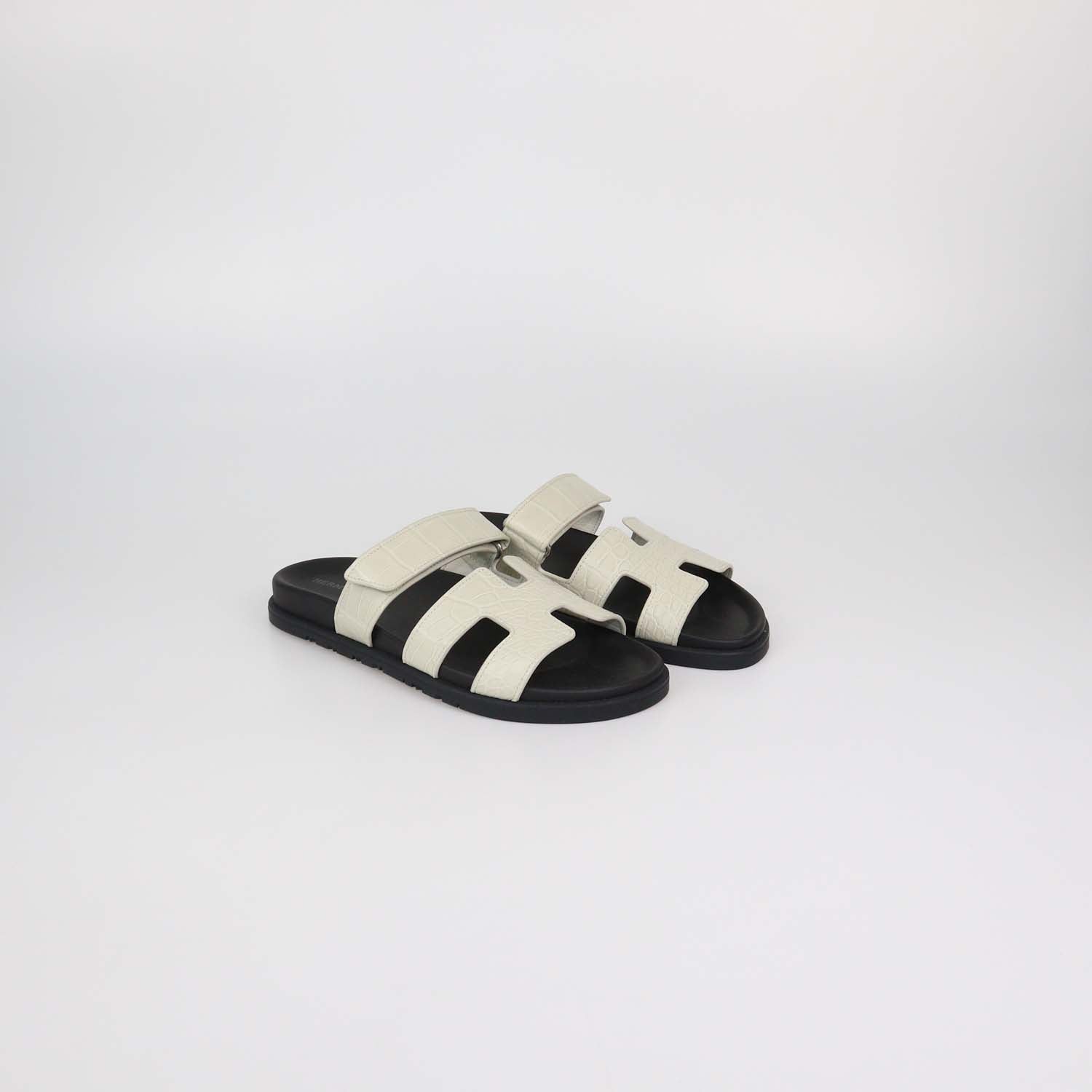 Hermes Beige Glaise Alligator Chypre Sandals