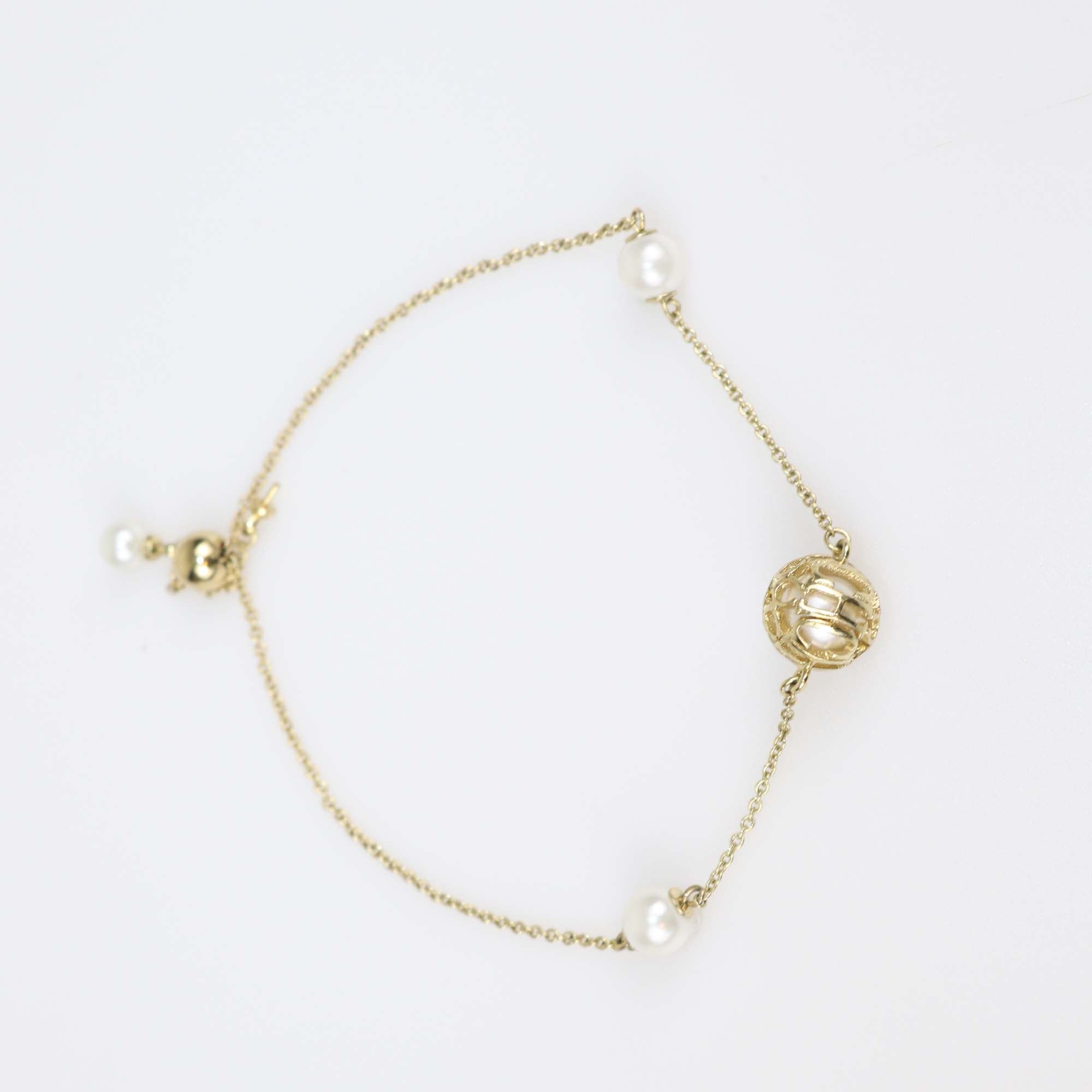 Carolina Herrera Faux Pearl Gold Tone Metal Chain Bracelet
