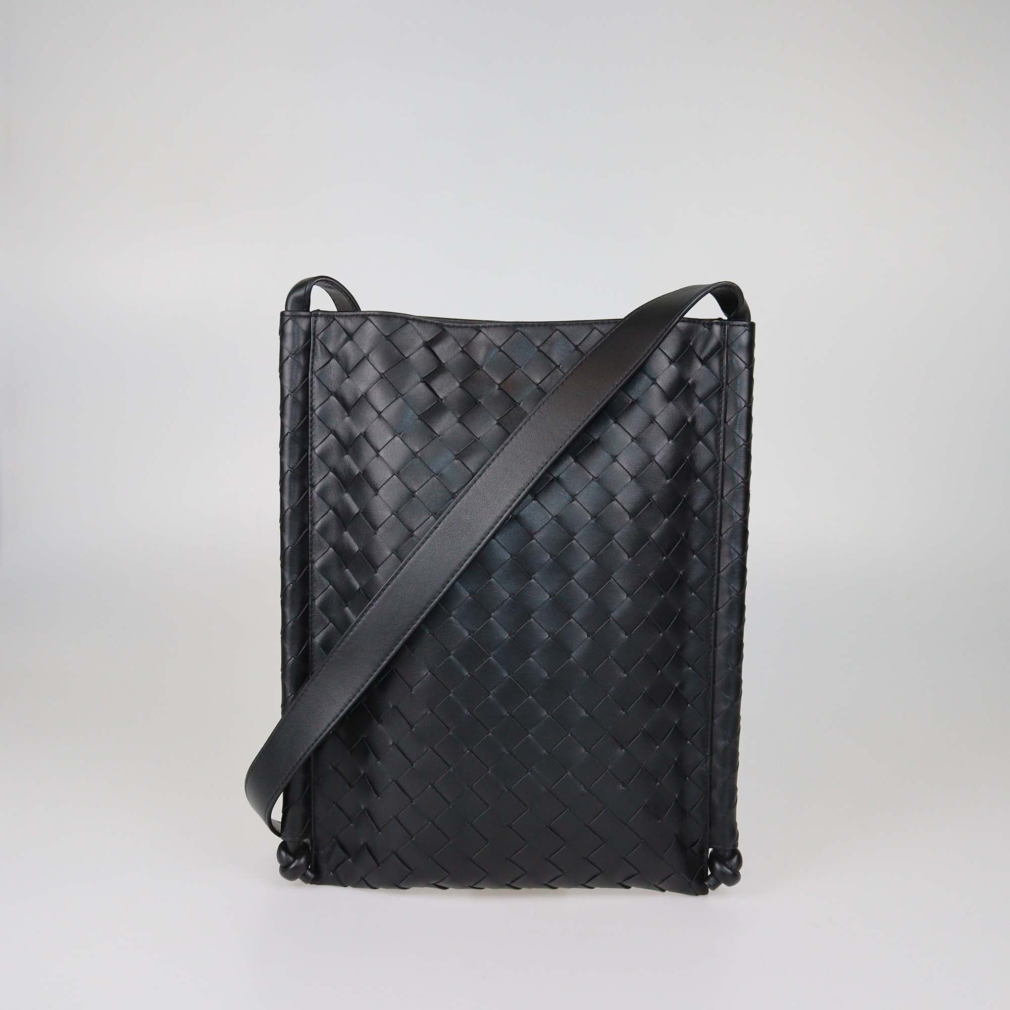 Bottega Veneta Black Intrecciato Leather Large Flat Loop Messenger Bag