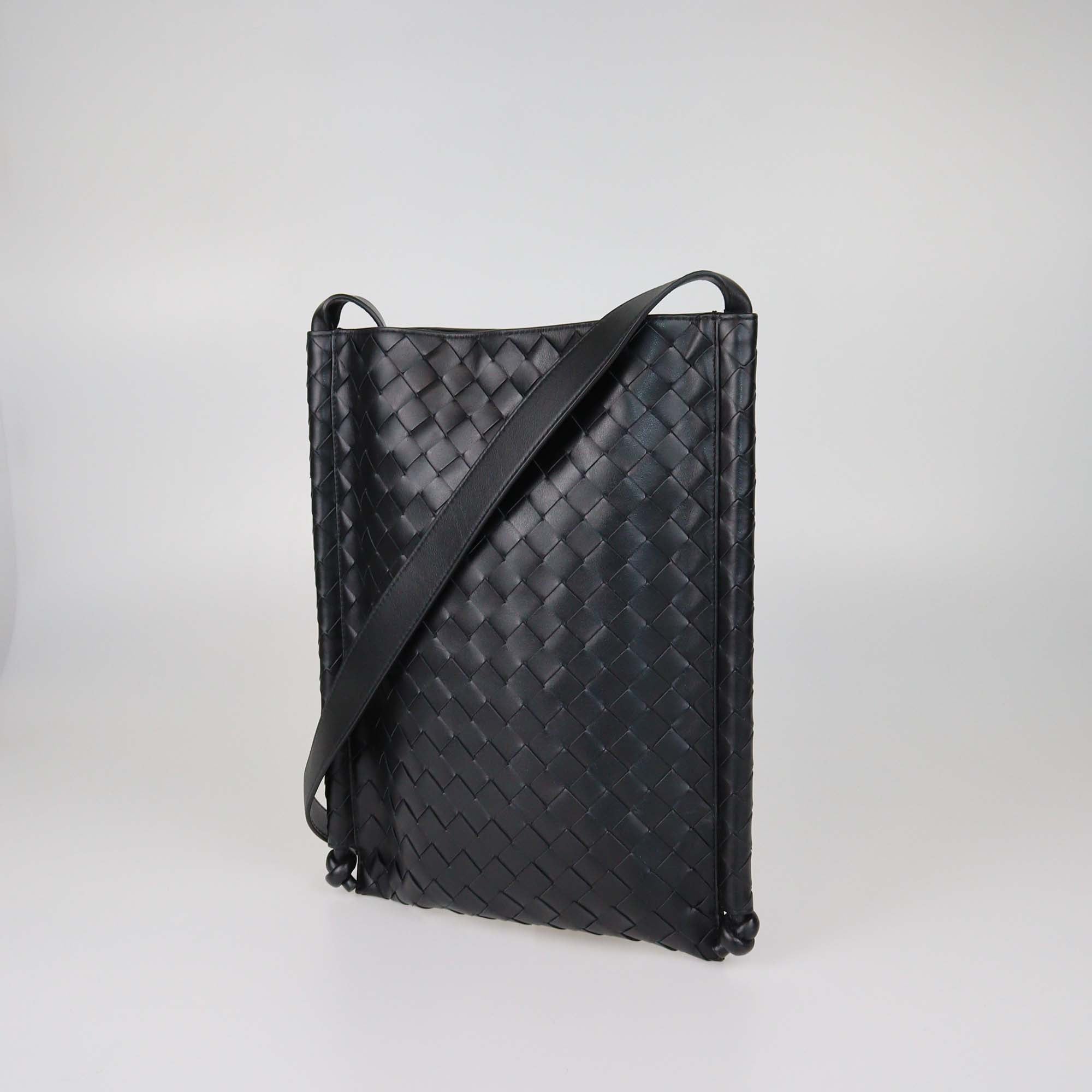 Bottega Veneta Black Intrecciato Leather Large Flat Loop Messenger Bag