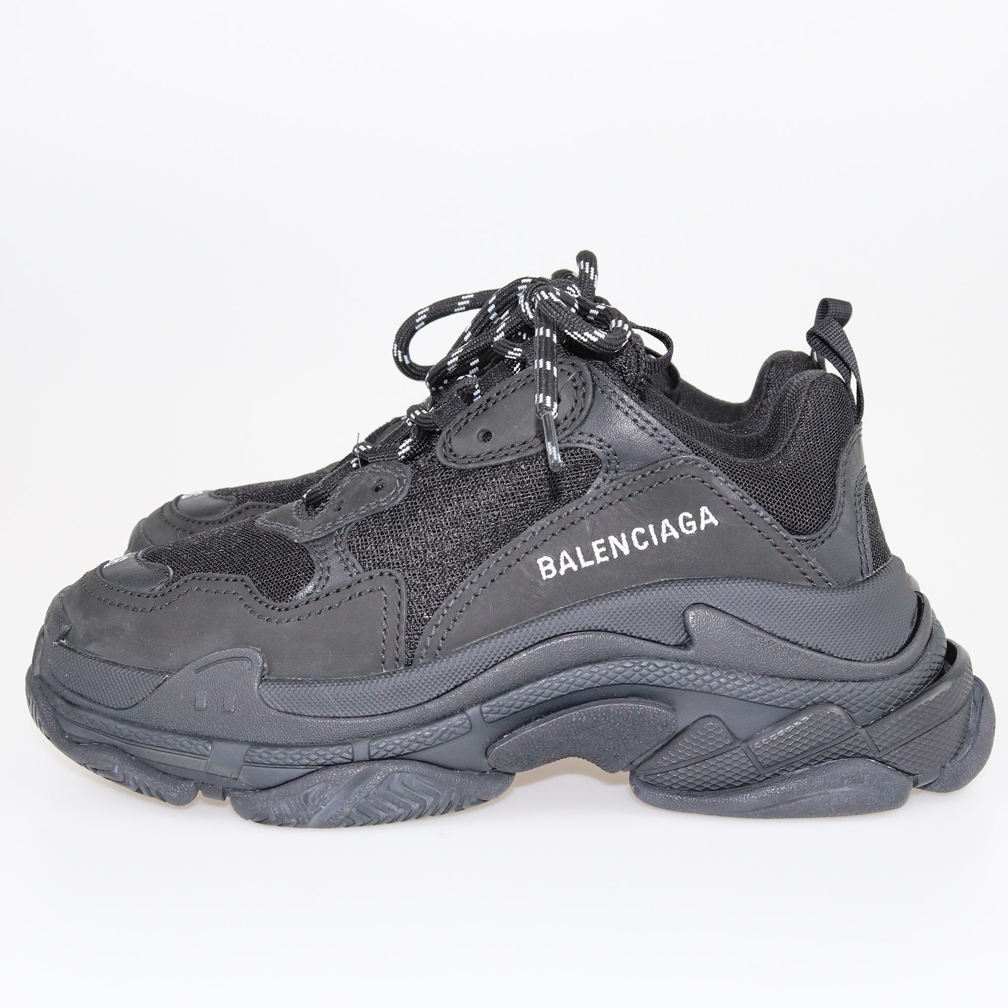 Balenciaga Black Triple S Sneakers Shoes Balenciaga 