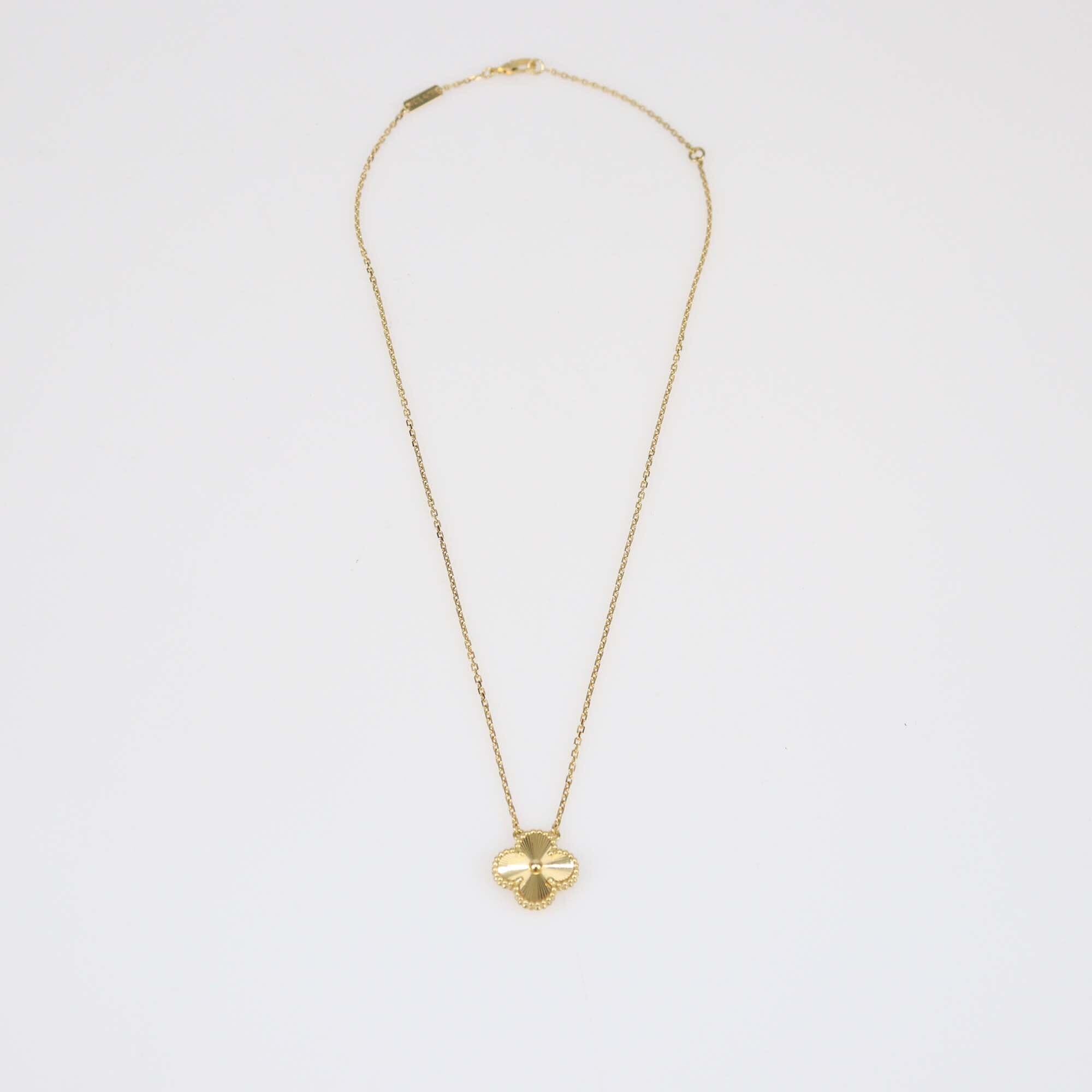 Van Cleef & Arpels Gulloiche 18k Yellow Gold Necklace Womens Van Cleef & Arpels 