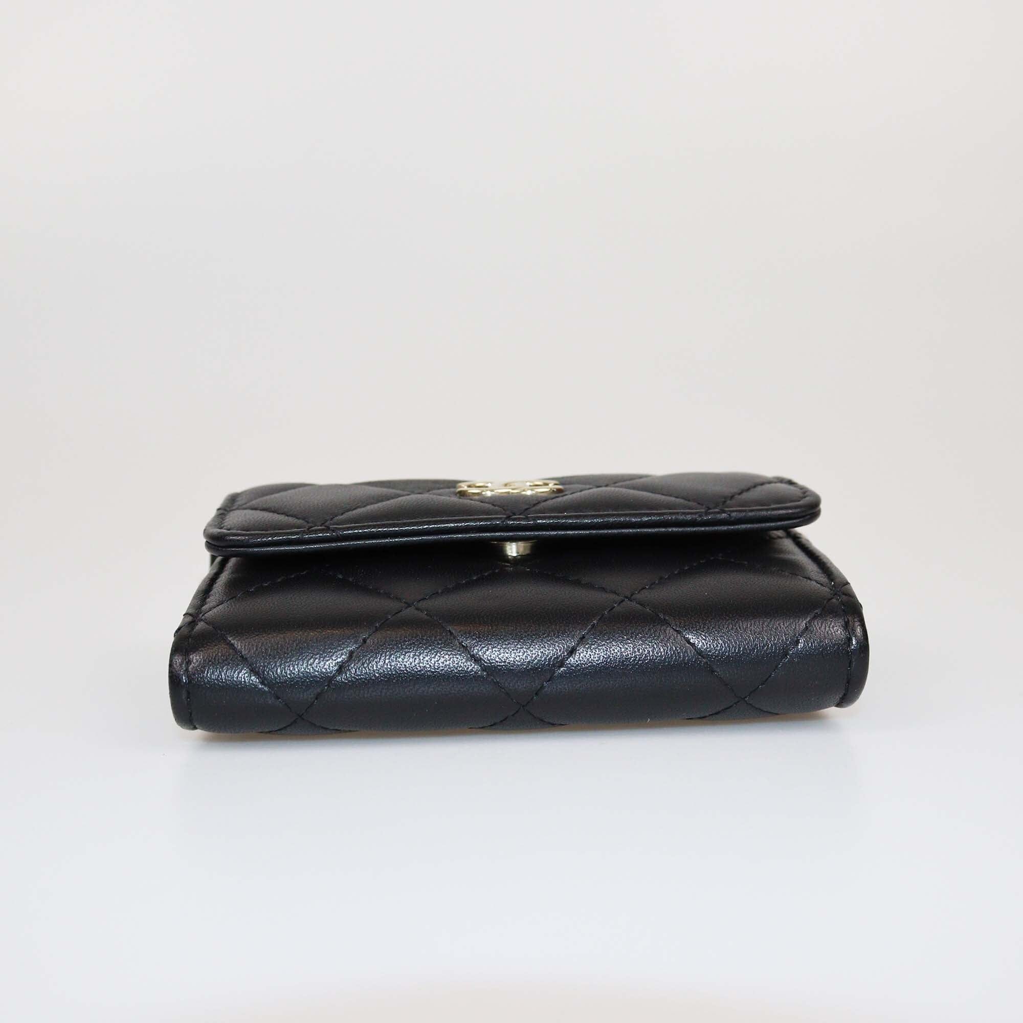 Chanel Black Quilted Pearl Strap Card Holder Wallet Womens Chanel 