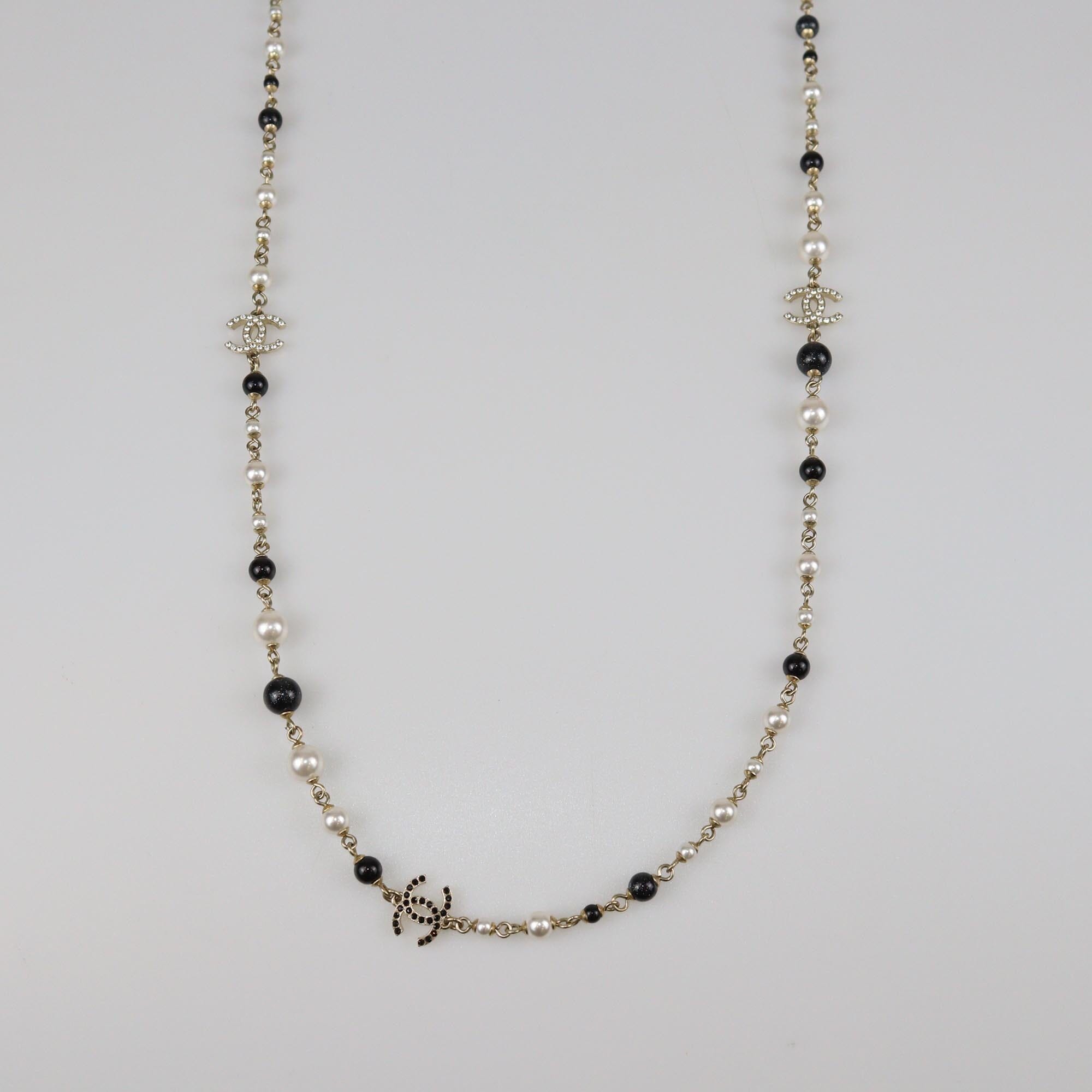 Chanel Gold Tone Metal CC White Faux Pearl Black Beads Necklace Womens Chanel 