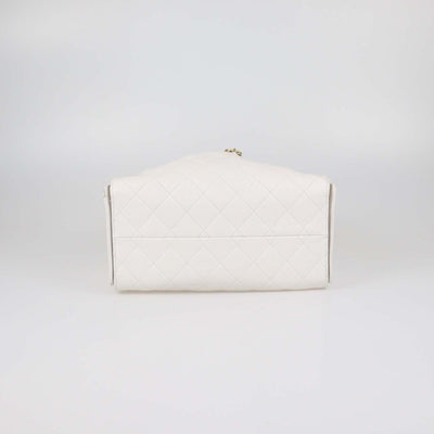 Chanel White Quilted Caviar Leather Small 25 Drawstring Hobo Bag
