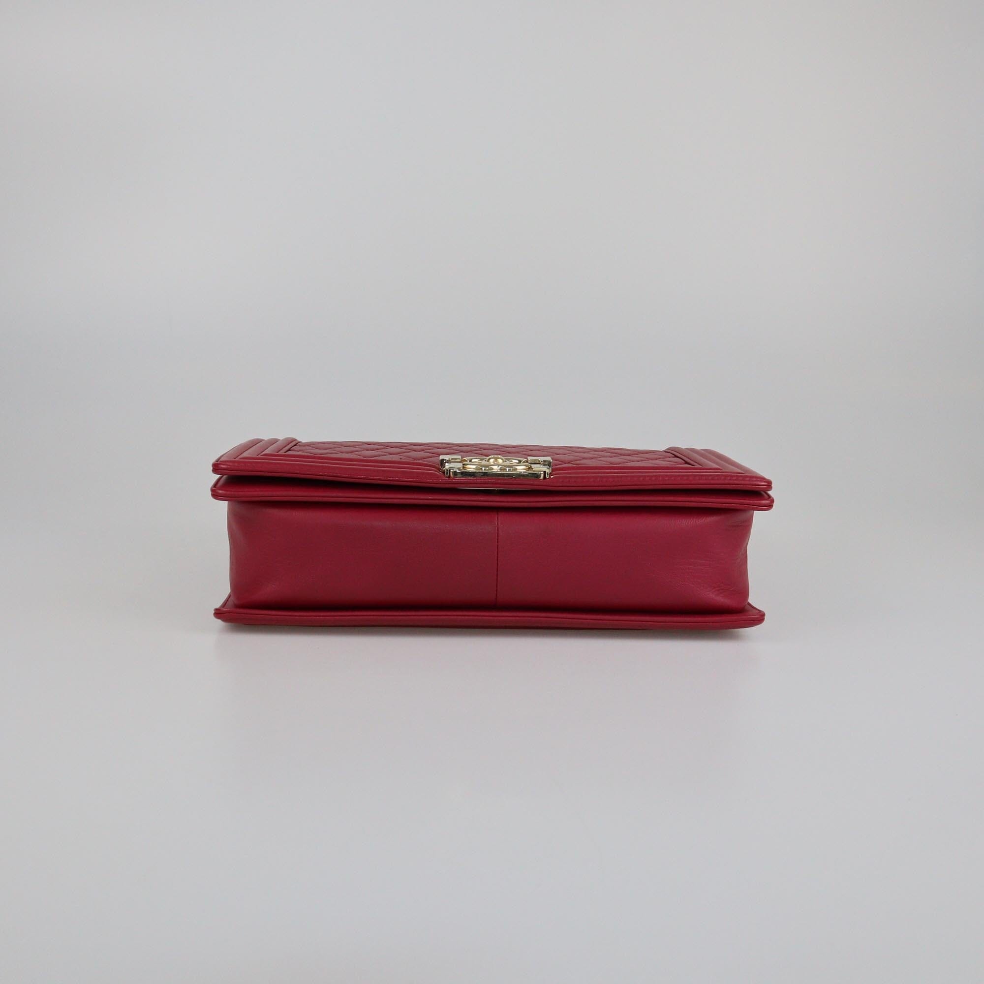 Chane Red Quilted New Medium Boy Flap Bag Womens Chanel 