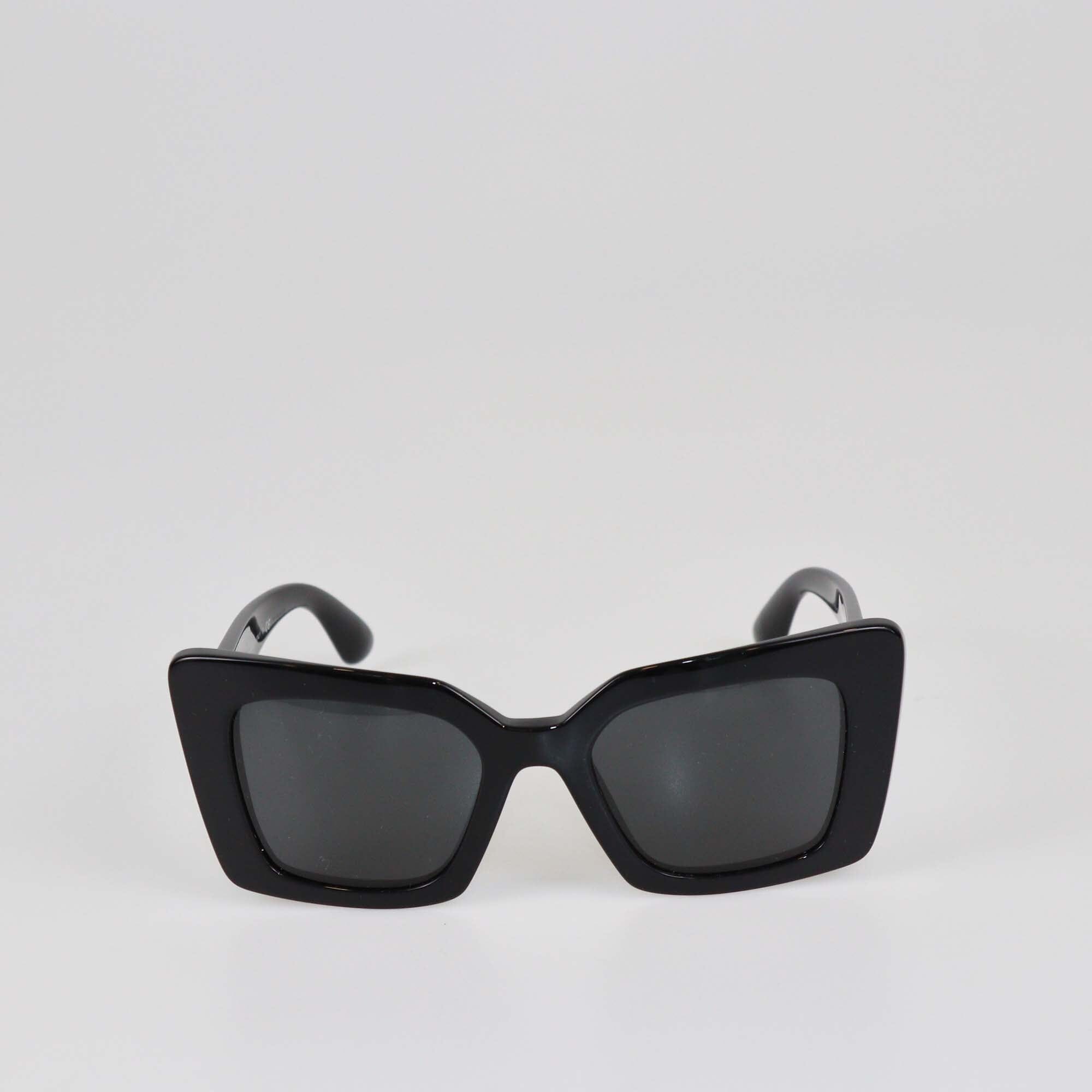 Chanel Black Daisy Sunglasses Womens Burberry 