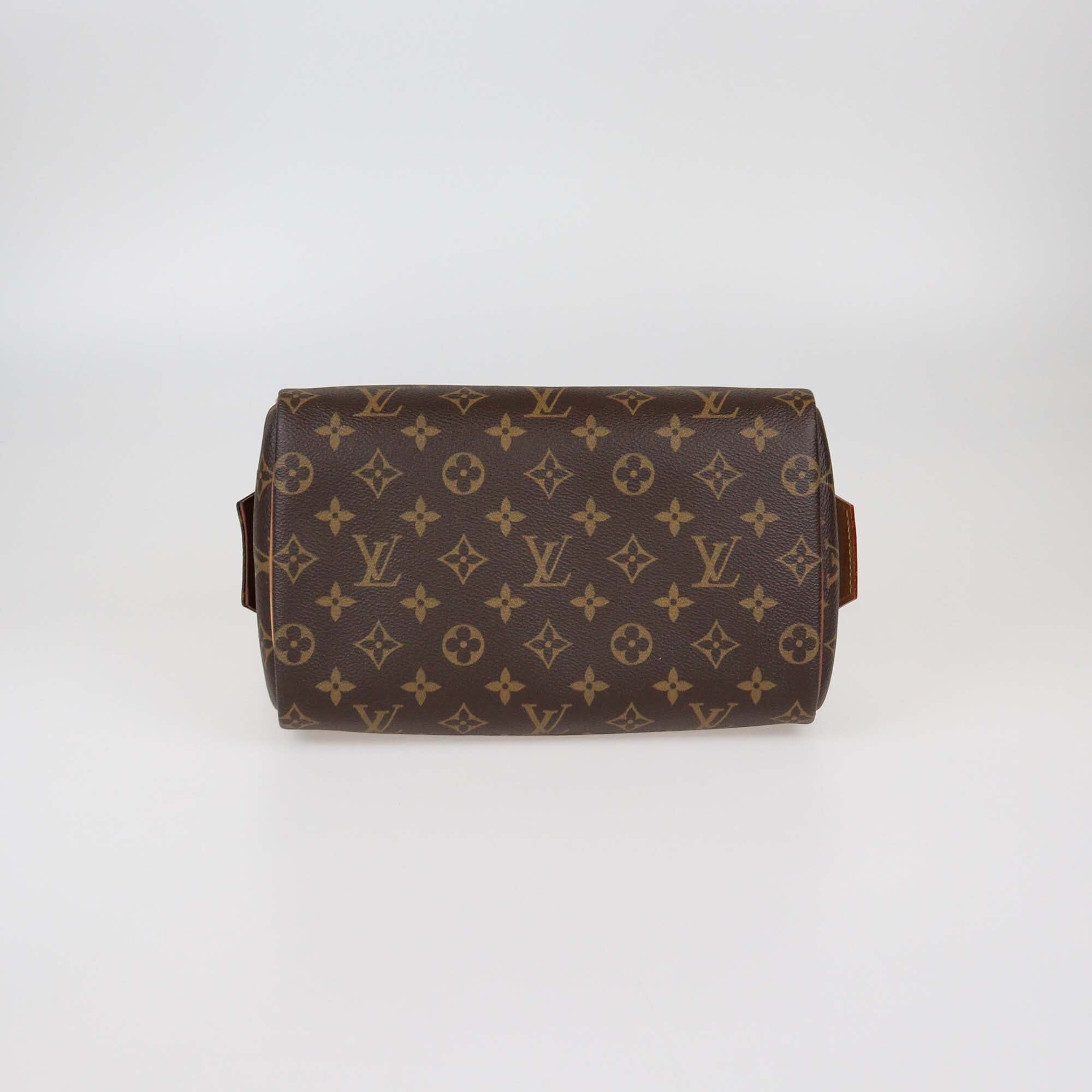 Louis Vuitton Monogram Canvas Toilet Dopp Kit Pouch Womens Louis Vuitton 