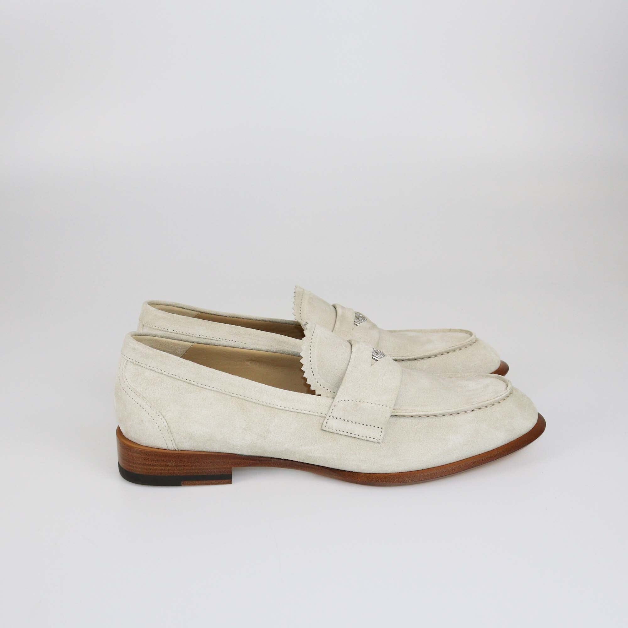 Alexander McQueen Beige Logo Plaque Loafers Mens Alexander McQueen 