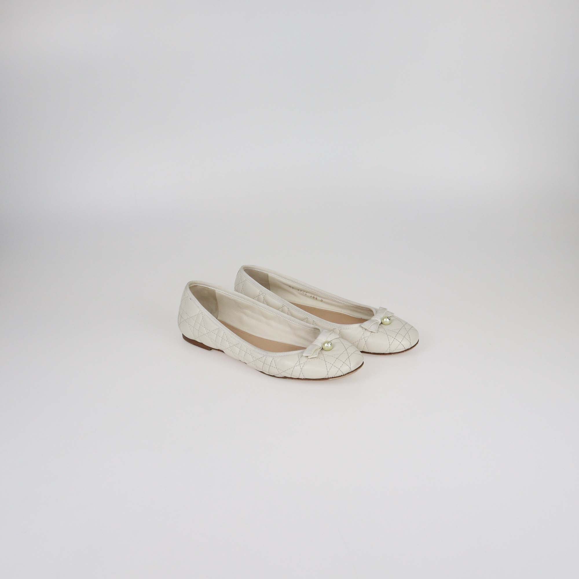 Christian Dior White Cannage Leather Pearl Bow Ballet Flats