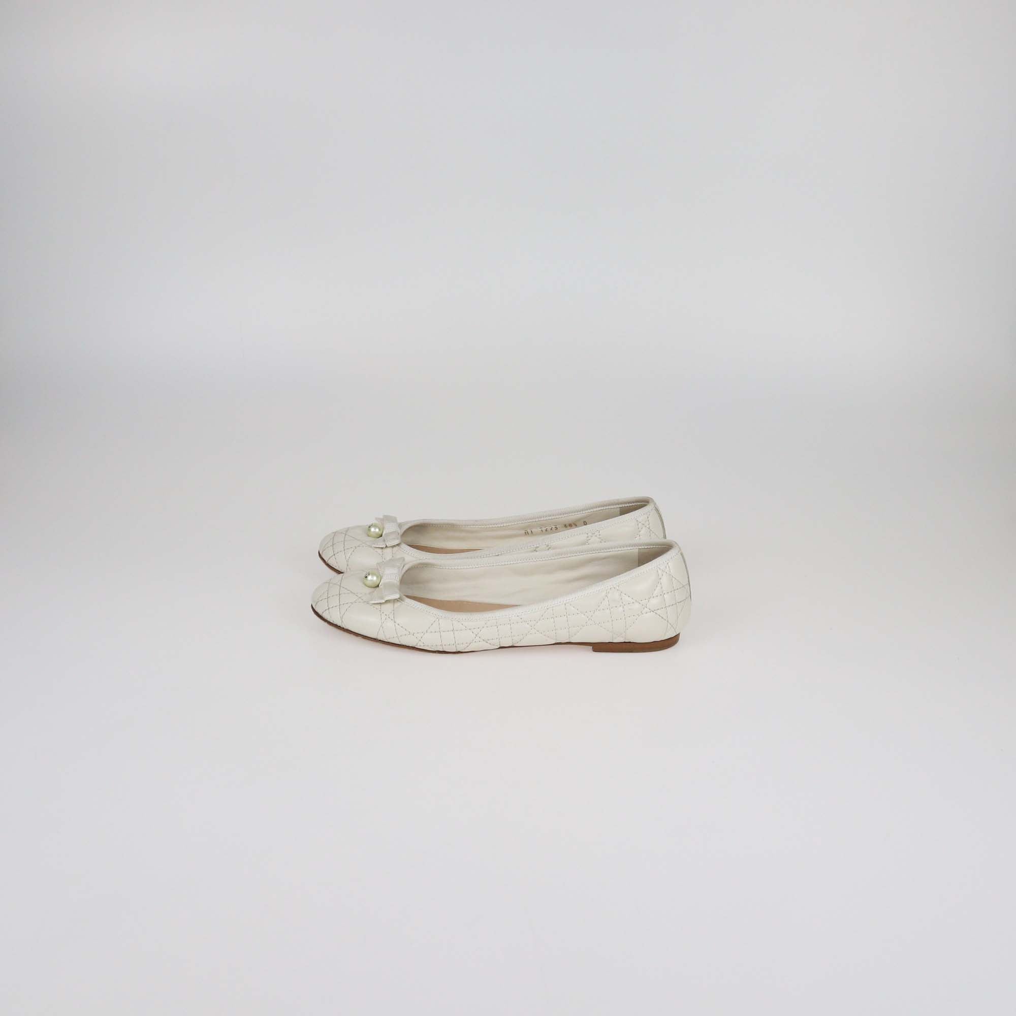 Christian Dior White Cannage Leather Pearl Bow Ballet Flats