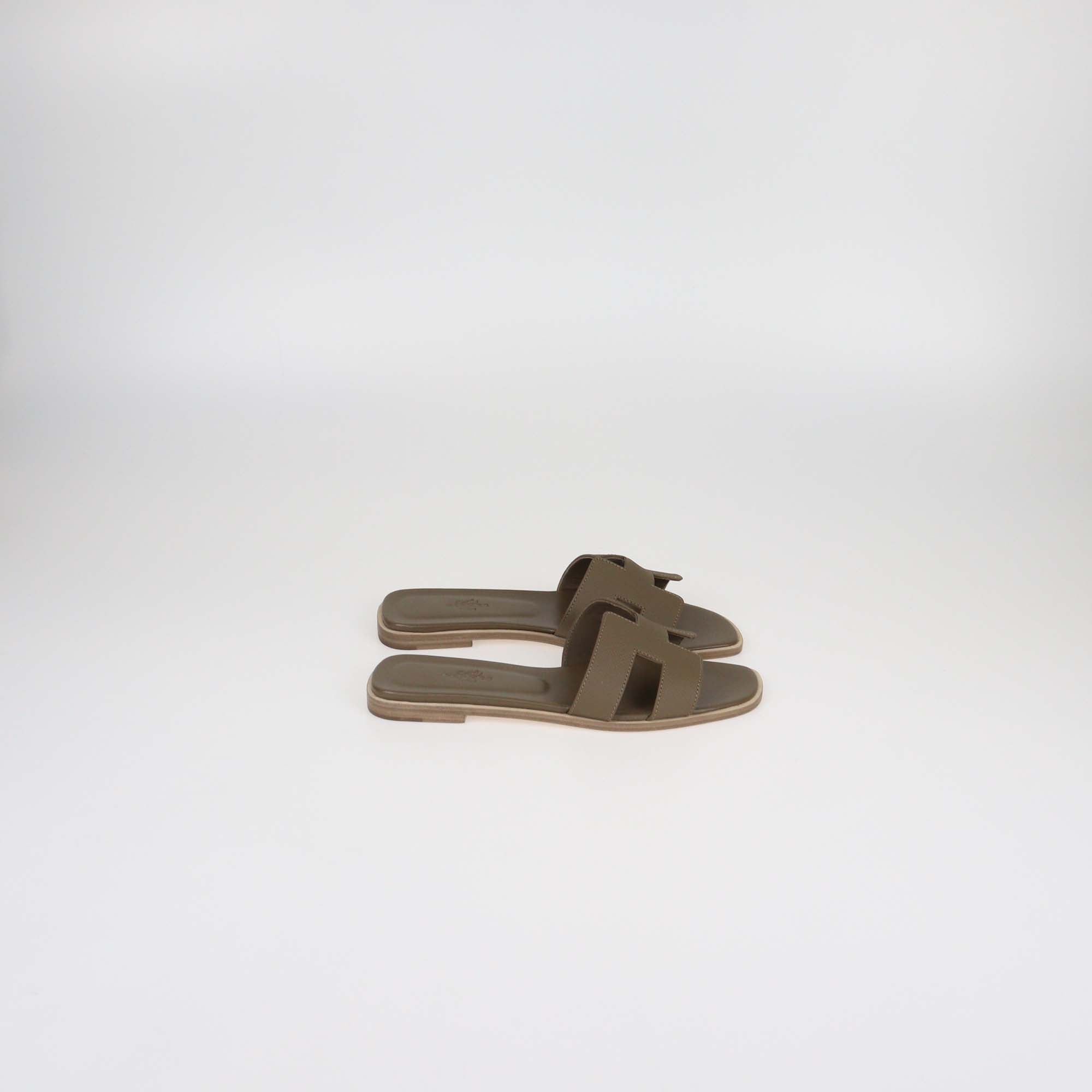 Hermes Etoupe Epsom Leather Oran Sandals