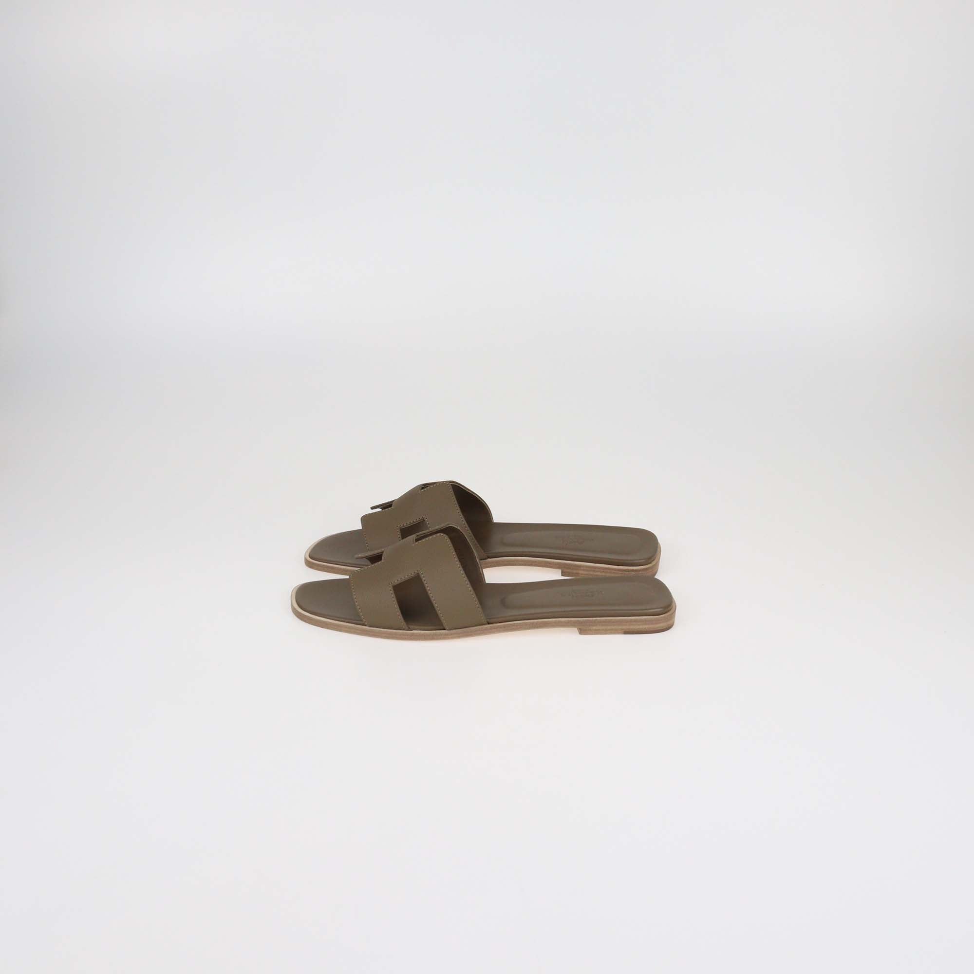 Hermes Etoupe Epsom Leather Oran Sandals