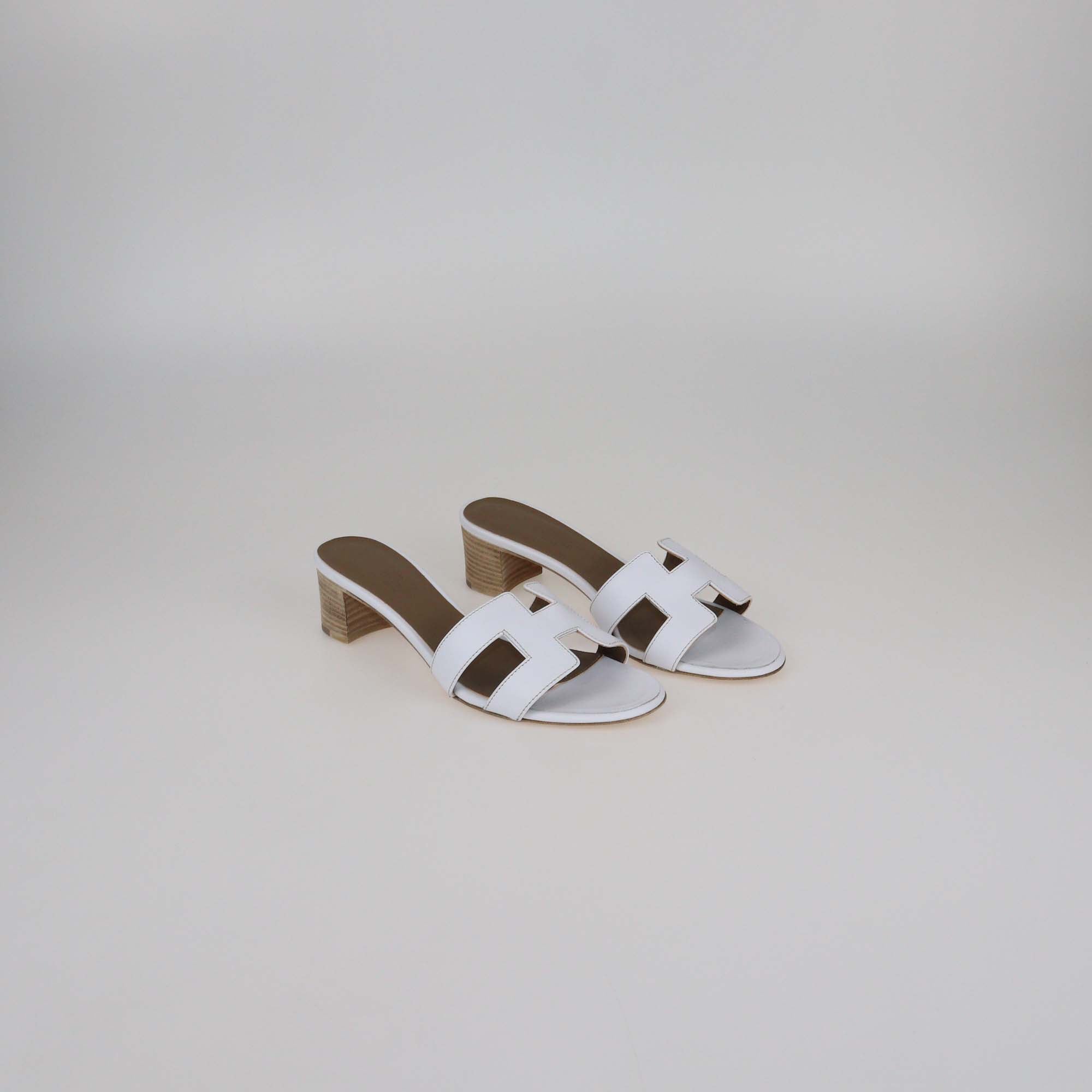 Hermes White Leather Oasis Sandals