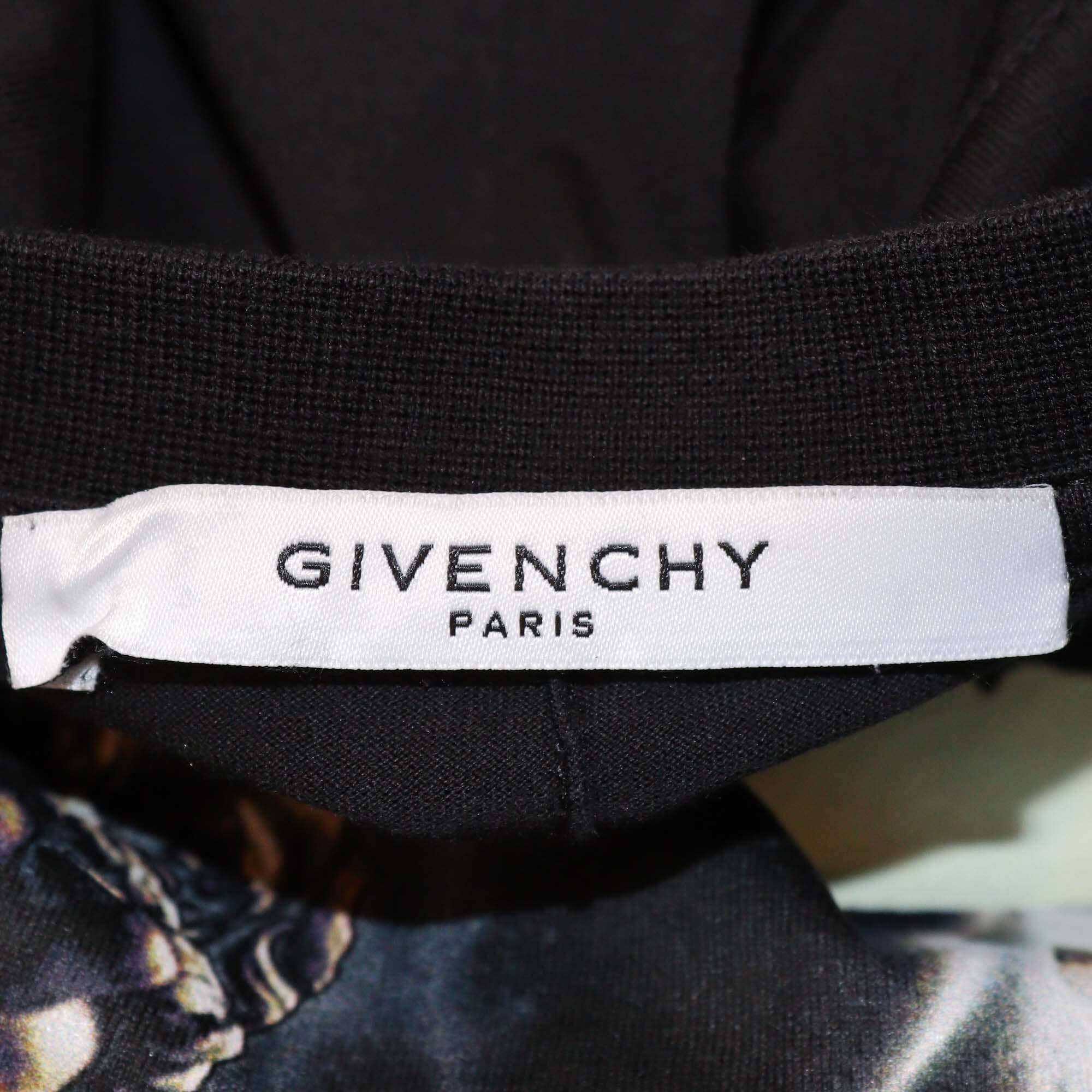 Givenchy Black Printed Cuban Fit T-Shirt Mens Givenchy 