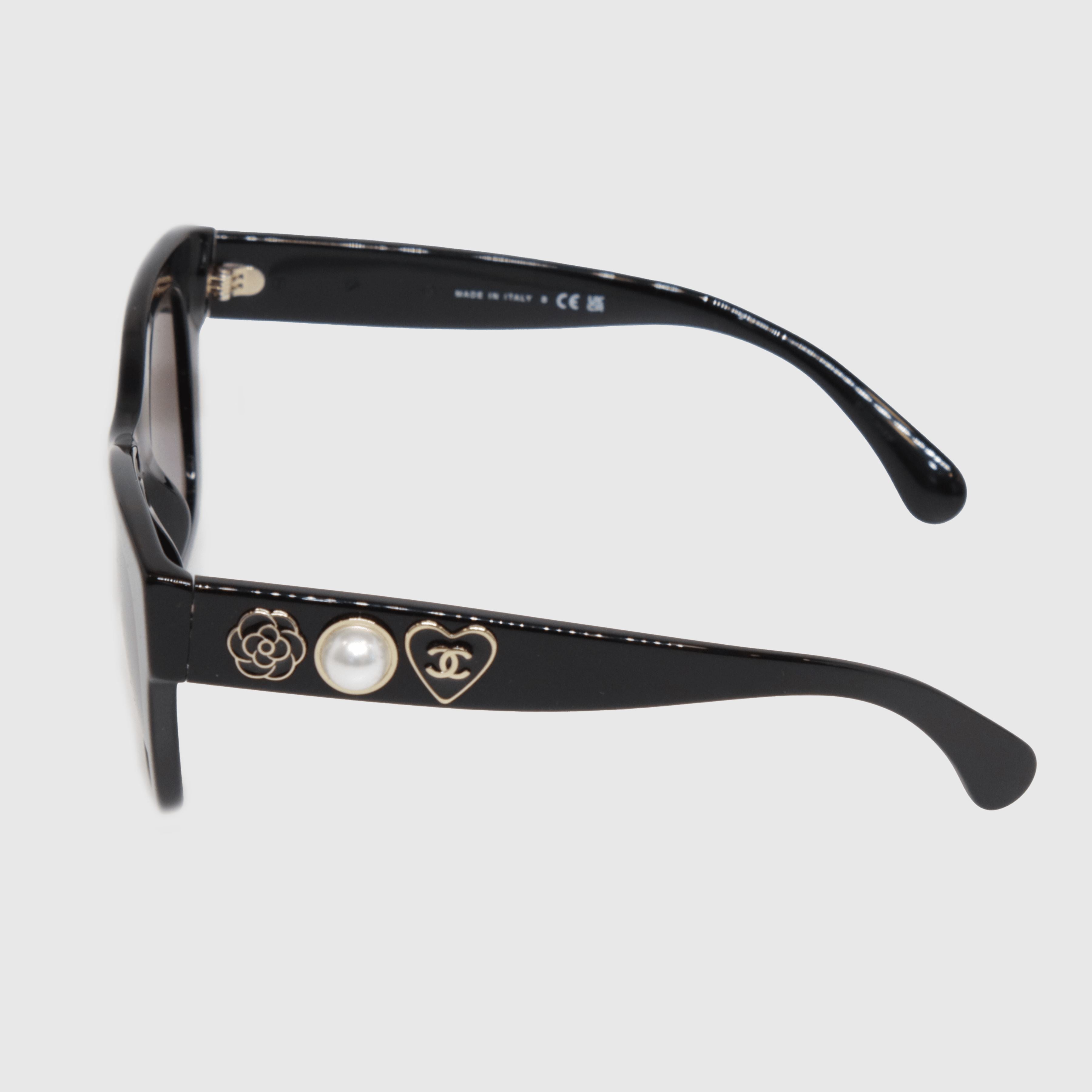 Black CC Camellia Pearl Embellished Cat Eye Sunglasses - 5478 c622/S6