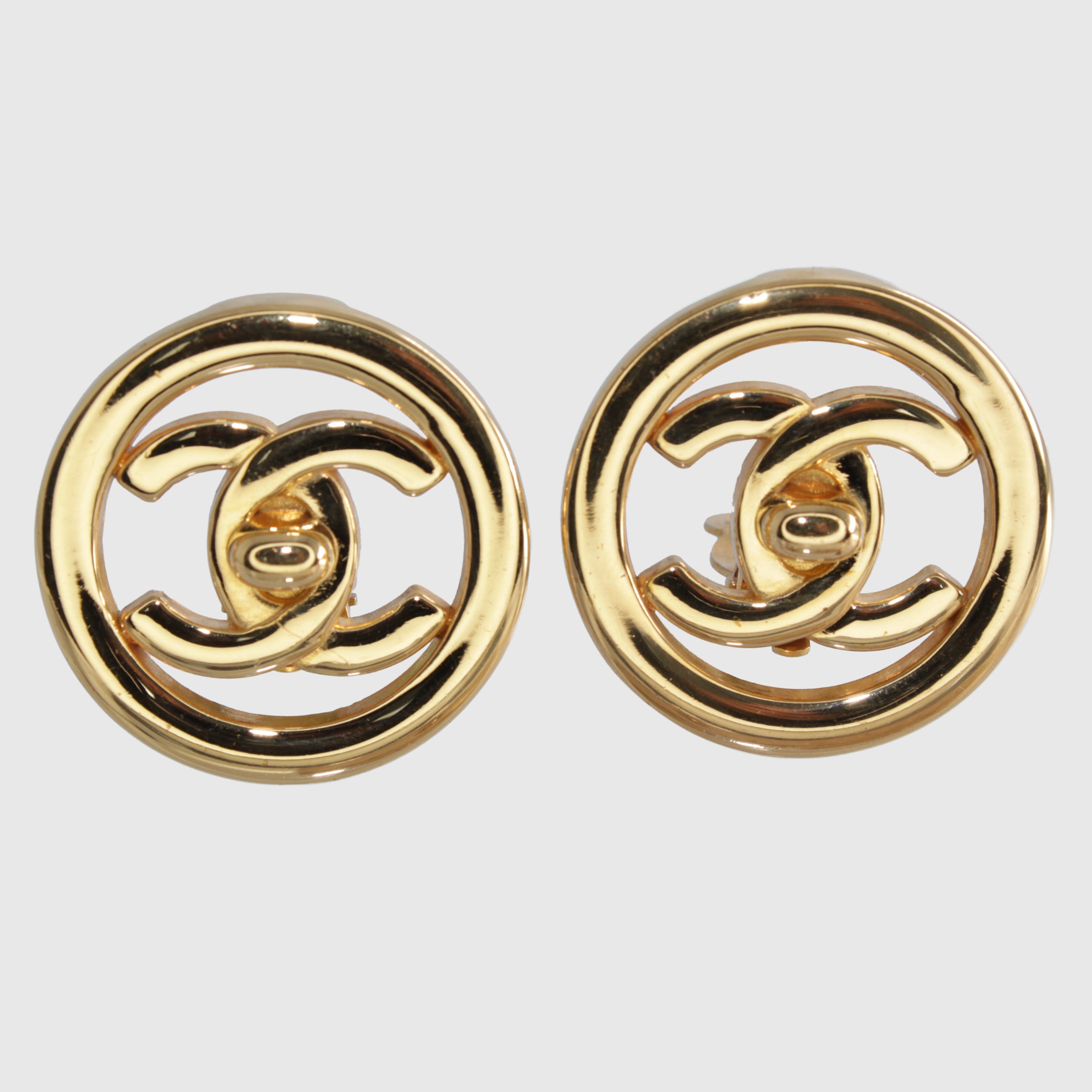 Gold CC Turnlock Logo Round Clip-On Earrings